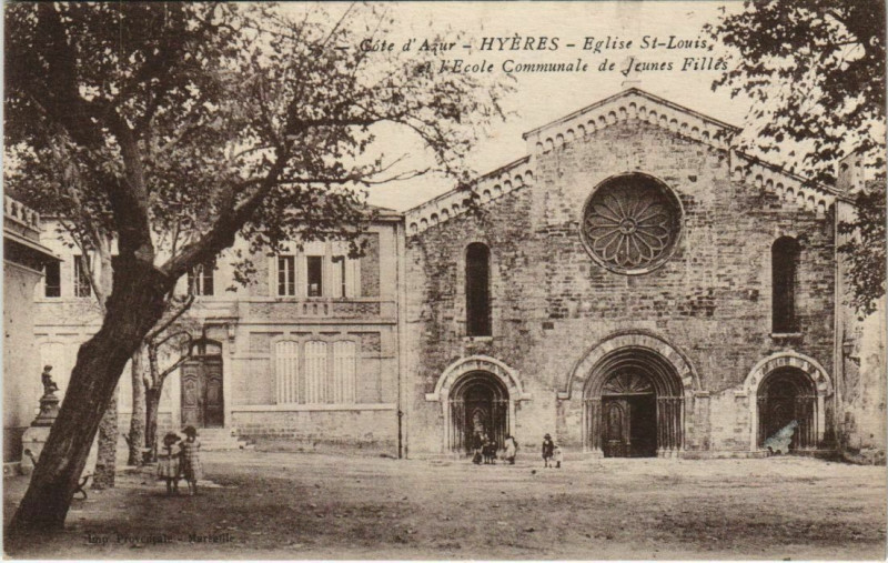 Carte postale ancienne Hyeres Eglise Saint Louis France à Hyères