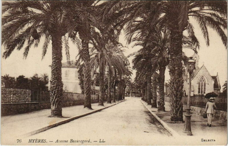 Carte postale ancienne Hyeres Avenue Beauregard France à Hyères