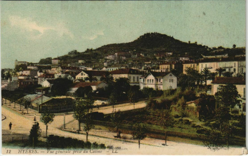Carte postale ancienne Hyeres vue generale France à Hyères