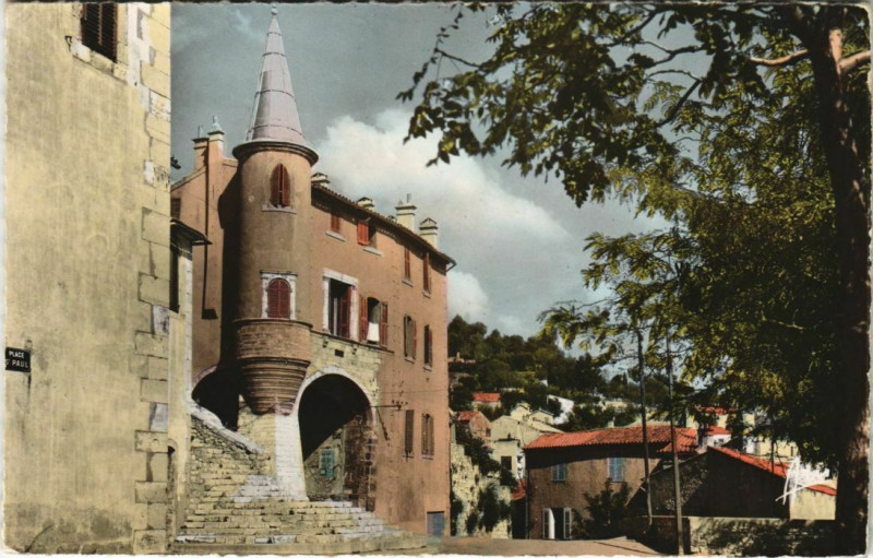 Carte postale ancienne Hyeres Esplanade Saint Paul France à Hyères