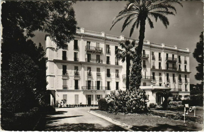Carte postale ancienne Hyeres Maison de Repos Chateaubriand France à Hyères