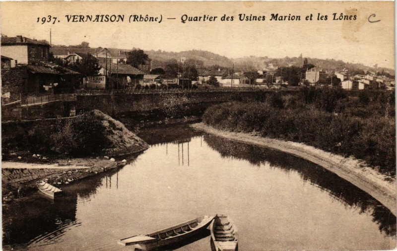 Carte postale ancienne Vernaison Quartier des Usines Marion et les Lones à Vernaison