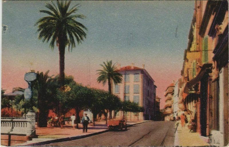 Carte postale ancienne Hyeres Avenue des Iles d'Or France à Hyères