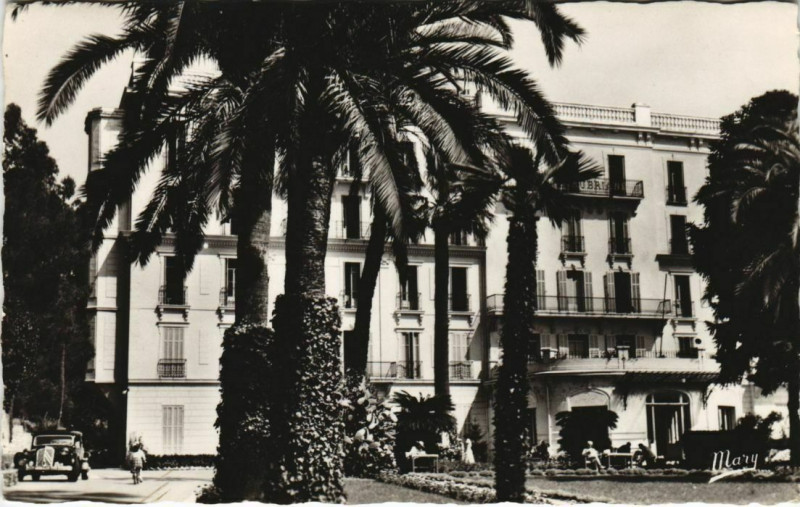 Carte postale ancienne Hyeres Maison de Repos Chateaubriand France à Hyères