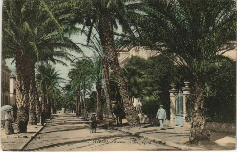 Carte postale ancienne Hyeres Avenue Beauregard France à Hyères