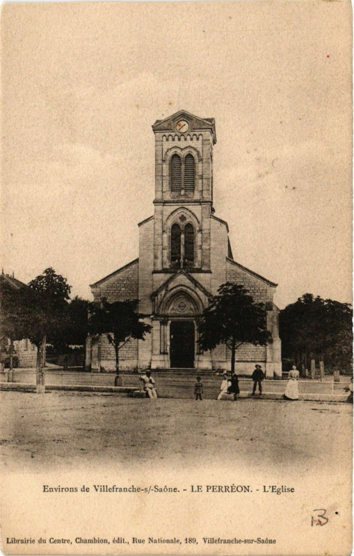 Carte postale ancienne Le Perreon - Eglise au Perréon
