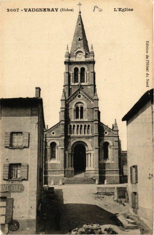 Carte postale ancienne Vaugneray - Eglise à Vaugneray