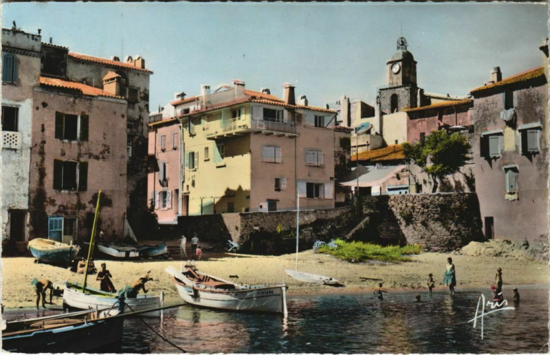 Carte postale ancienne Saint Tropez Petit Port pittoresque France à Saint-Tropez