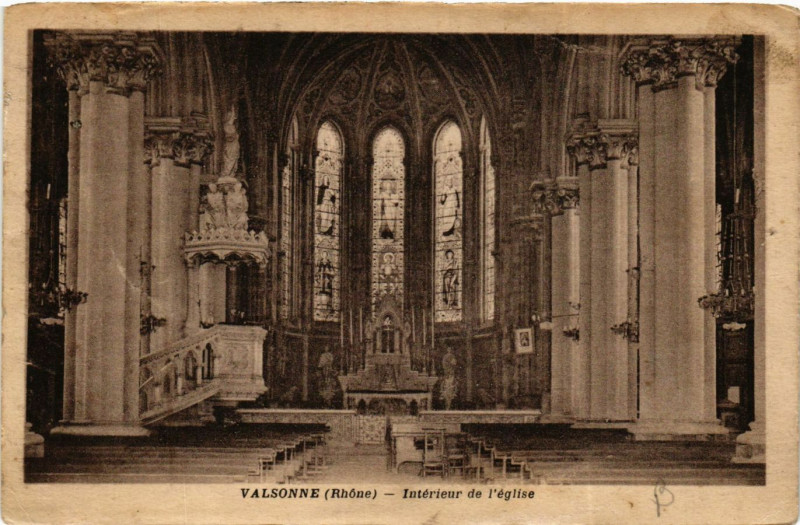 Carte postale ancienne Valsonne - Intérieur de Eglise à Valsonne
