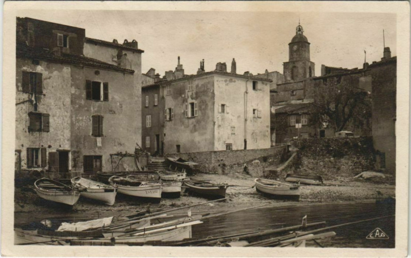 Carte postale ancienne Saint Tropez Le vieux port France à Saint-Tropez
