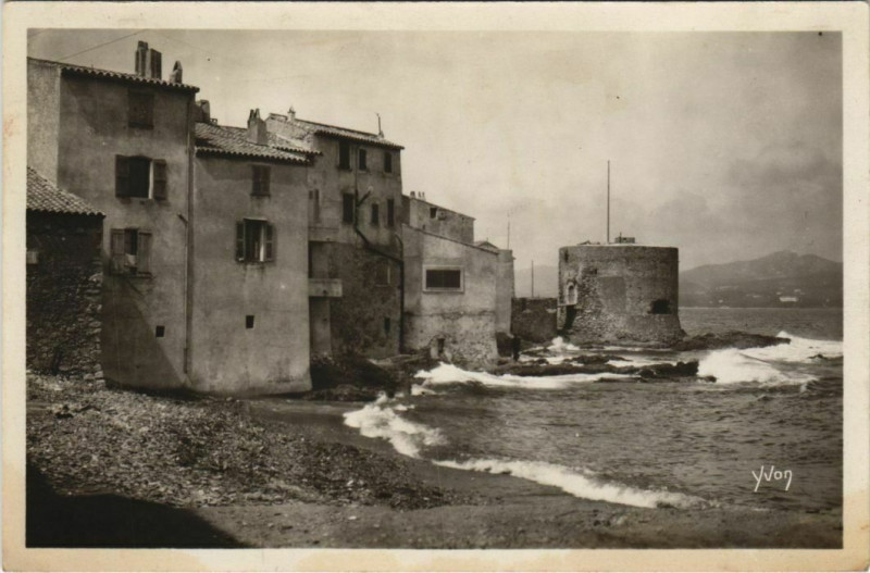 Carte postale ancienne Saint Tropez La Vieille Tour France à Saint-Tropez