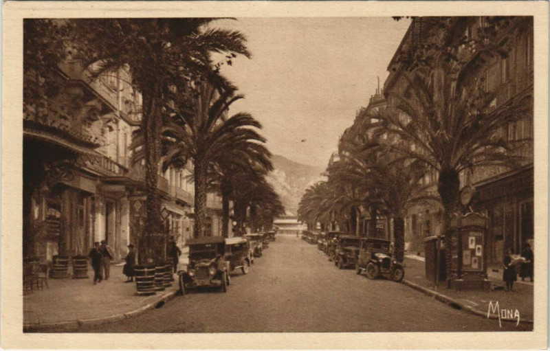 Carte postale ancienne Toulon Avenue Colbert France à Toulon