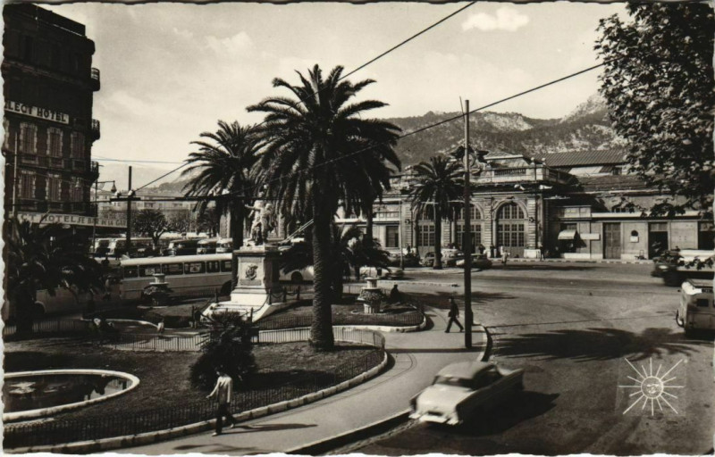 Carte postale ancienne Toulon La Gare France à Toulon