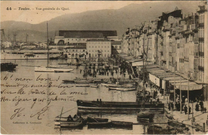 Carte postale ancienne Toulon vue generale du Quai France à Toulon
