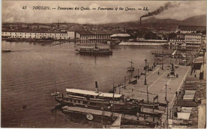 Carte postale ancienne Toulon panorama des Quais France à Toulon