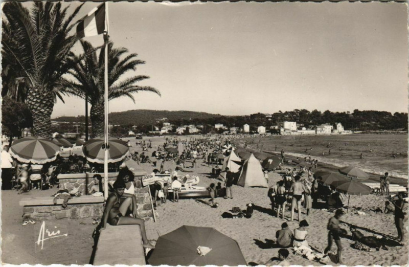 Carte postale ancienne Toulon Les Sablettes ,La Plage France à Toulon