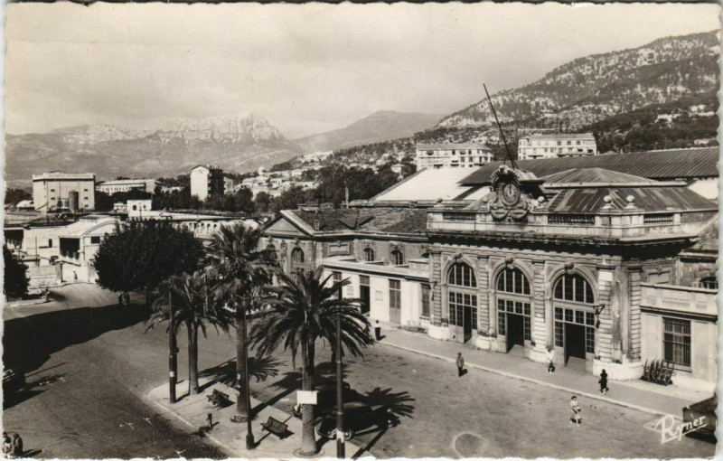 Carte postale ancienne Toulon La Gare France à Toulon