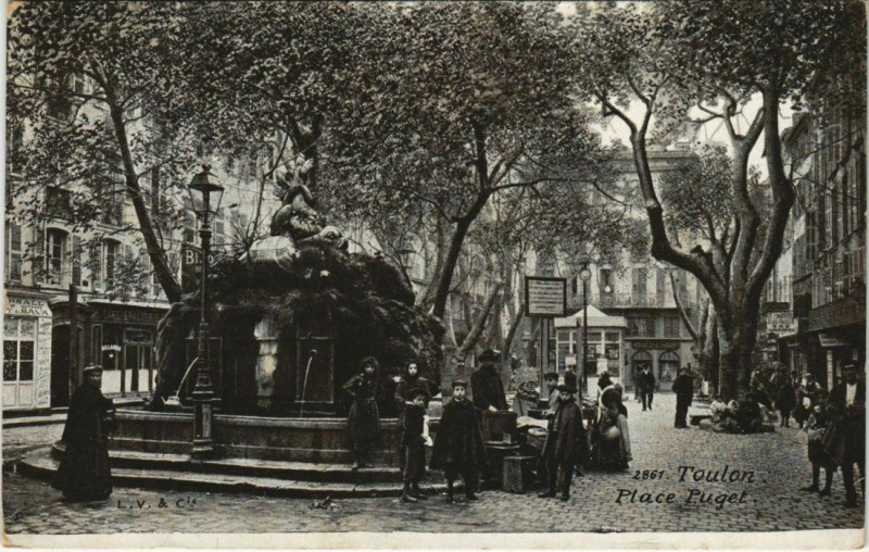 Carte postale ancienne Toulon Place Puget France à Toulon