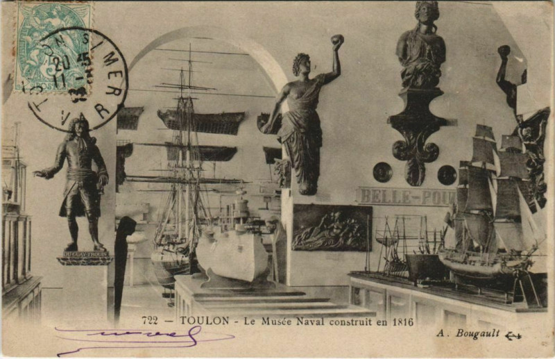 Carte postale ancienne Toulon Le Musee Naval construit en 1816 France à Toulon