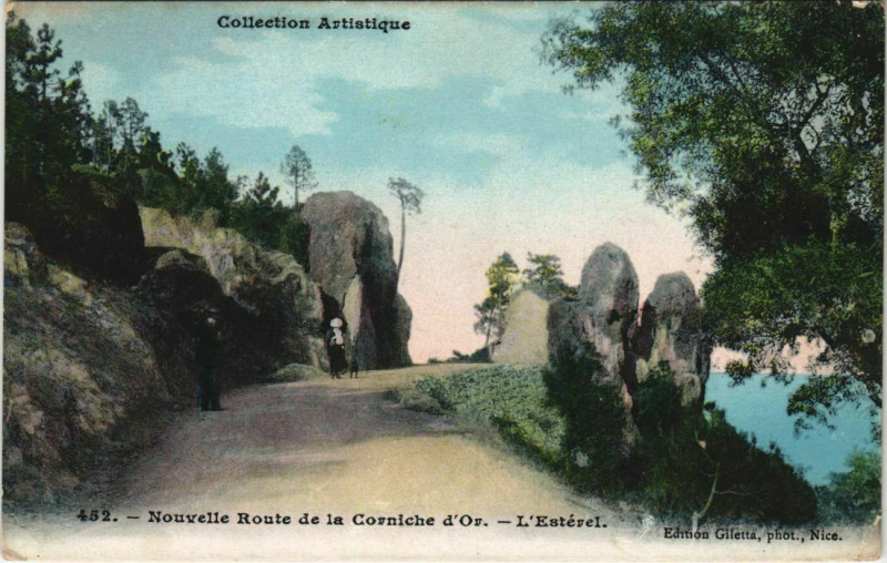 Carte postale ancienne Toulon Nouvelle Route de la Corniche d'Or France à Toulon