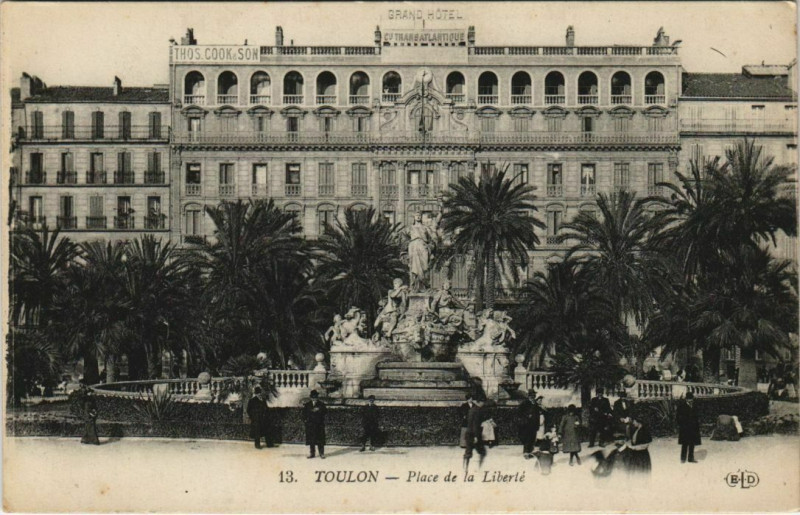 Carte postale ancienne Toulon Place de la Liberte France à Toulon