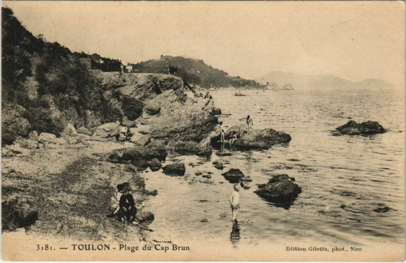Carte postale ancienne Toulon Plage du Cap Brun France à Toulon
