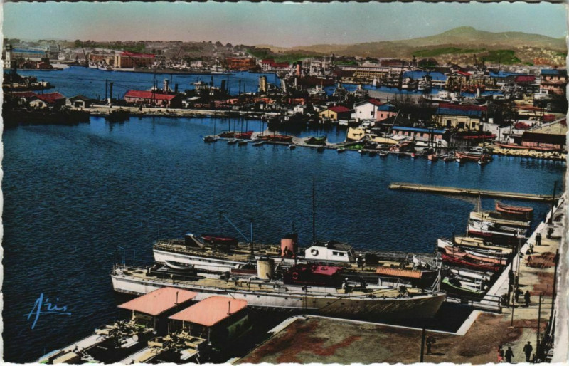 Carte postale ancienne Toulon La Rade et le Port France à Toulon