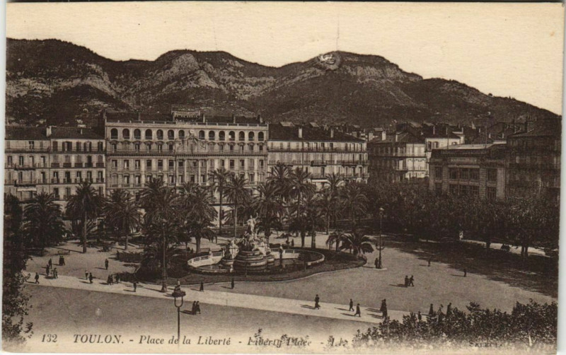 Carte postale ancienne Toulon Place de la Liberte France à Toulon