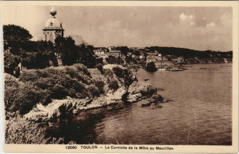 Carte postale ancienne Toulon La Corniche de la Mitre au Mourillon France à Toulon