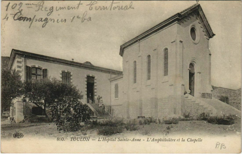 Carte postale ancienne Toulon Hopital Ste Anne ,Amphitheatre et la Chapelle France à Toulon