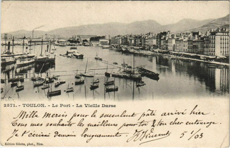 Carte postale ancienne Toulon Le Port ,La Vieille Darse France à Toulon