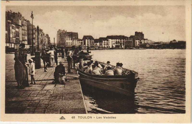 Carte postale ancienne Toulon Les Vedettes France à Toulon