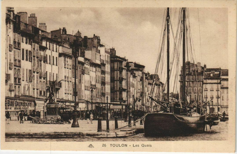 Carte postale ancienne Toulon Les Quais France à Toulon