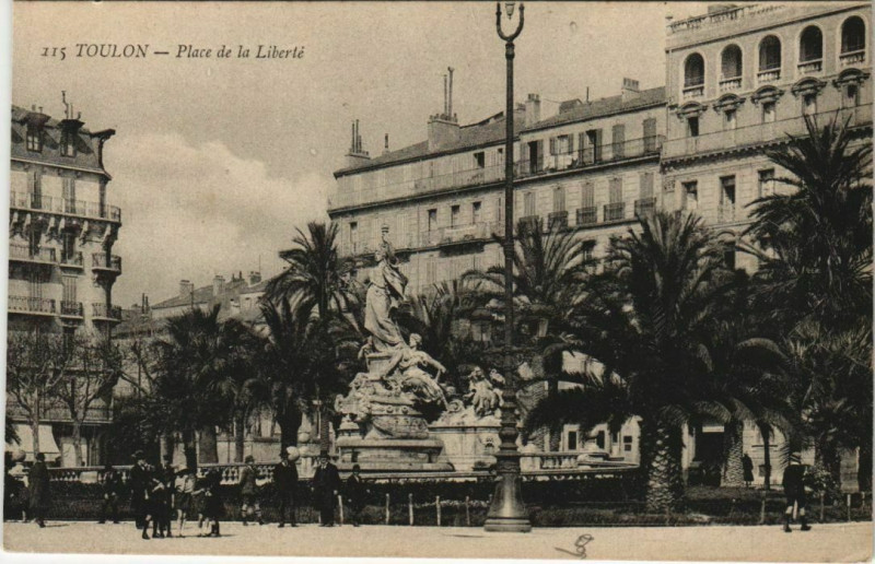 Carte postale ancienne Toulon Place de la Liberte France à Toulon