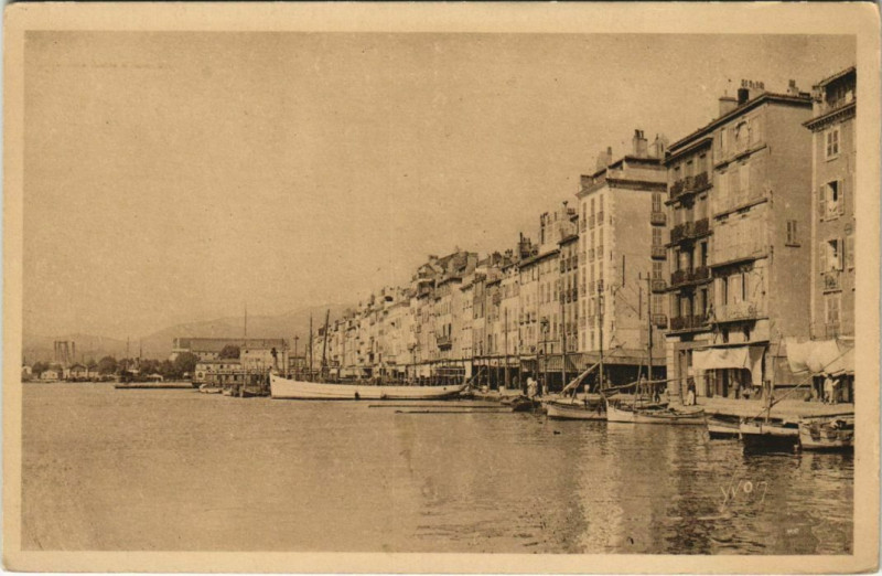 Carte postale ancienne Toulon La Darse vieille de Henri Iv France à Toulon