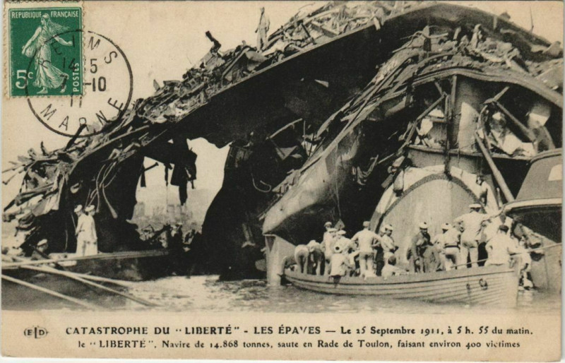 Carte postale ancienne Toulon Catastrophe du Liberte France à Toulon