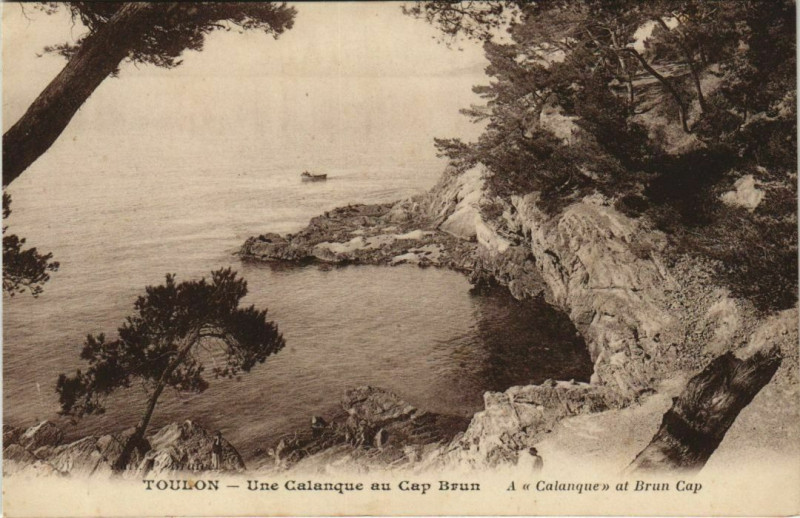 Carte postale ancienne Toulon Une Calanque au Cap Brun France à Toulon