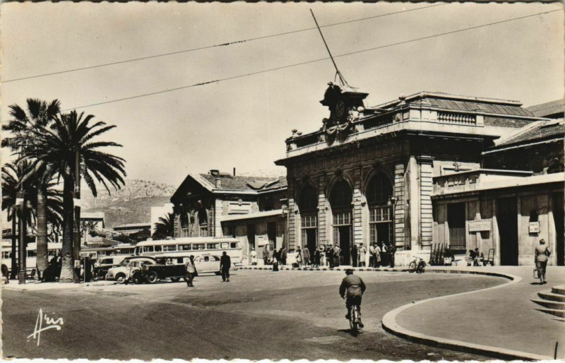 Carte postale ancienne Toulon La Gare France à Toulon