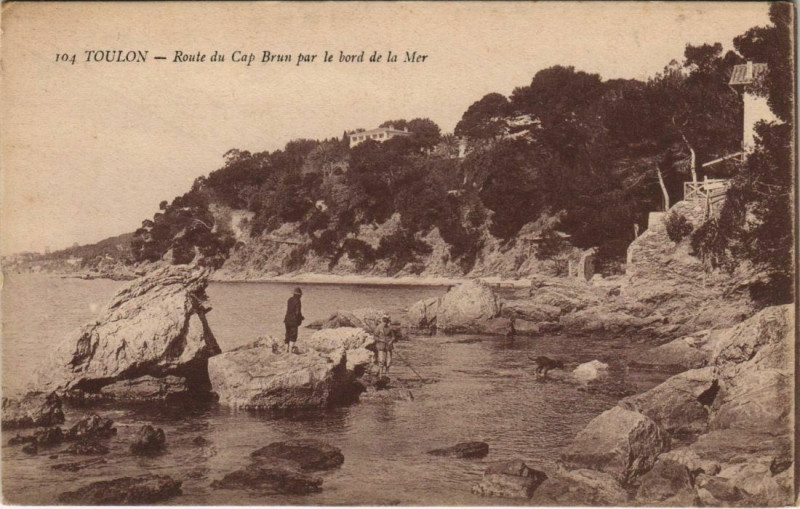 Carte postale ancienne Toulon Route du Cap Brun France à Toulon