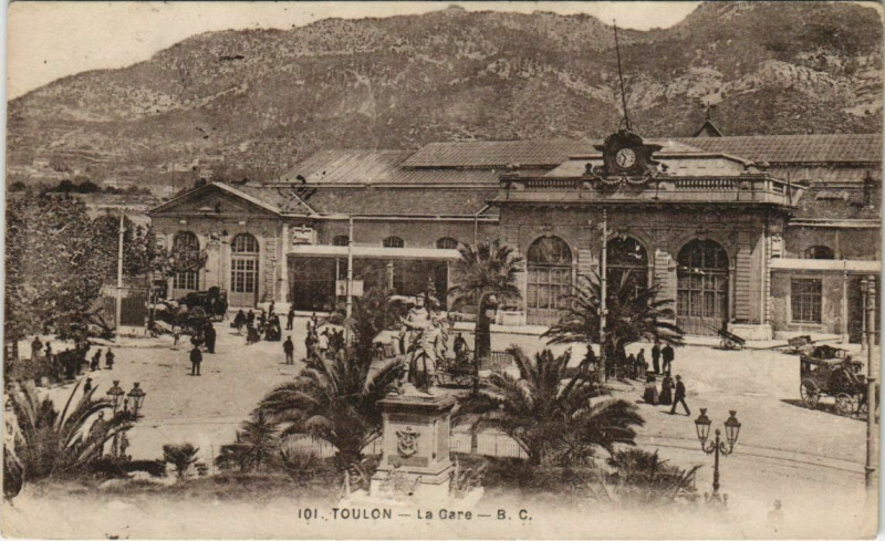 Carte postale ancienne Toulon La Gare France à Toulon