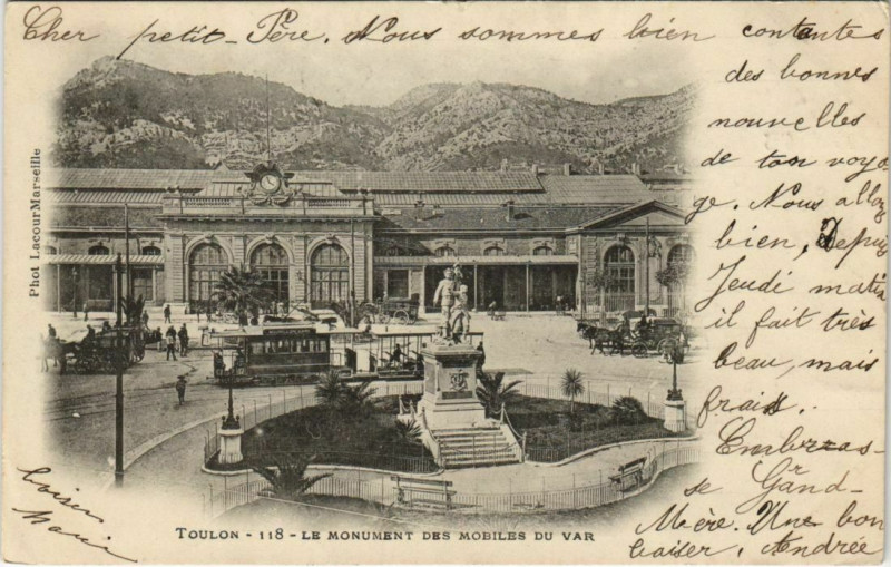 Carte postale ancienne Toulon Monument des Mobiles du Var France à Toulon