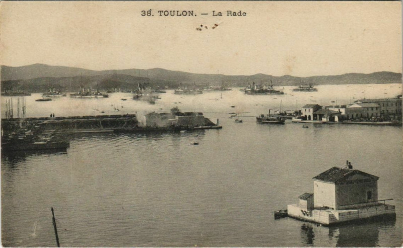 Carte postale ancienne Toulon La Rade France à Toulon
