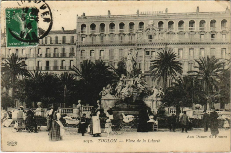 Carte postale ancienne Toulon Place de la Liberte France à Toulon