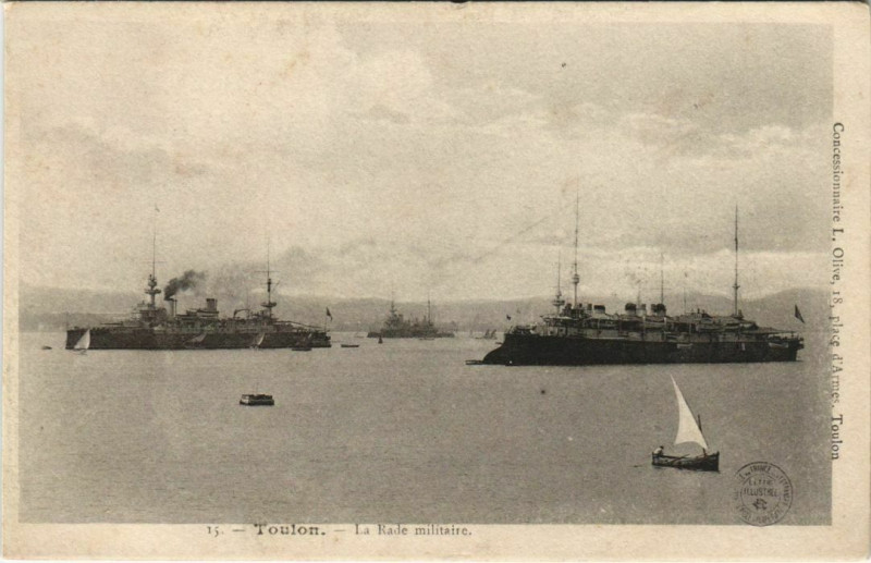 Carte postale ancienne Toulon La Rade militaire France à Toulon