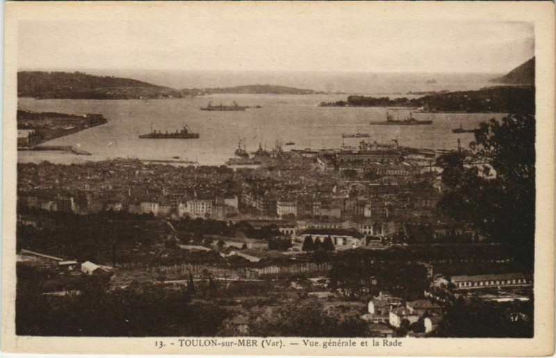 Carte postale ancienne Toulon vue generale et la Rade France à Toulon