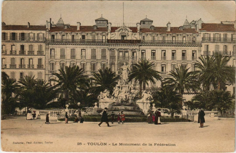 Carte postale ancienne Toulon Le Monument de la Federation France à Toulon