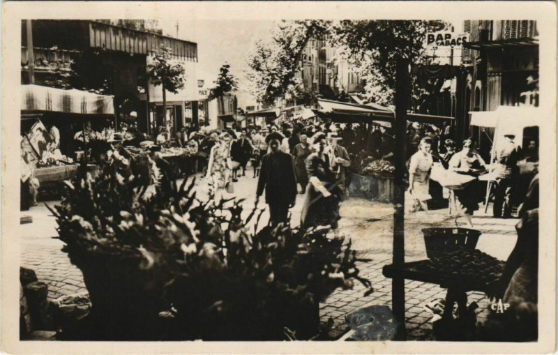 Carte postale ancienne Toulon Le Marche ,Cours Lafayette France à Toulon