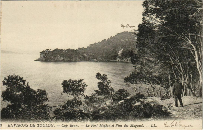 Carte postale ancienne Toulon Cap Brun ,Le Port Mejean,Pins des Magaud France à Toulon