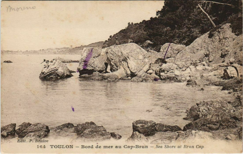 Carte postale ancienne Toulon Bord de mer au Cap Brun France à Toulon
