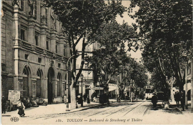Carte postale ancienne Toulon Boulevard de Strasbourg et Theatre France à Toulon